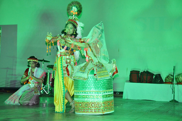 mvm silchar have performed beautiful traditional dances