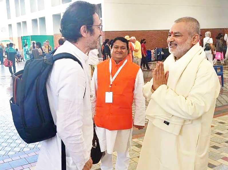 Brahmachari Girish Ji met Mr. Kaddaur, a very senior member of Maharishi Purusha Programme from Spain during visit to 10000 Siddha's assembly for World Peace at Hyderabad.