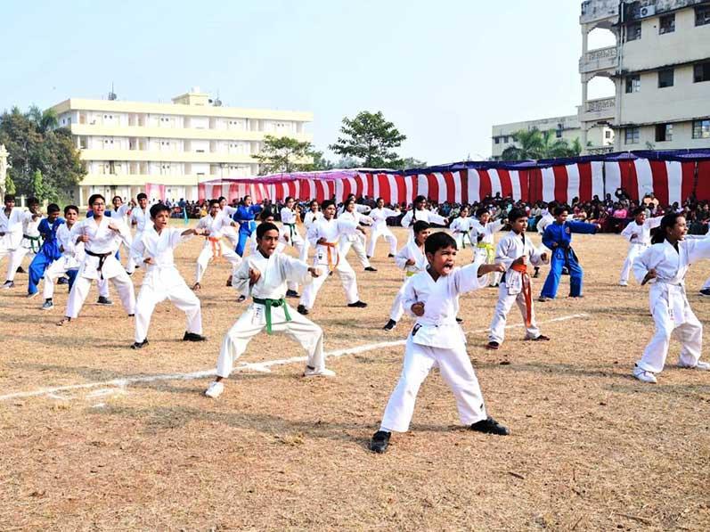 MVM Vijay Nagar Jabalpur: Annual Athletic Competition was organized at Maharishi Vidya Mandir Vijay Nagar Jabalpur with full involvement.