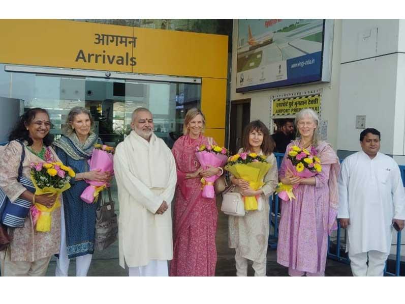 A delegation of senior Global Mother Divine members from USA has visited Bhopal with Mrs. Vasanthy Parasuramanaji, Principal of MVM Hyderabad. The delegation was welcomed at Bhopal Airport by Brahmachari Girish Ji and Shri Ramdev Ji and at Maharishi Vedic Health Centre, MCEE by Sushri Arma Saxena Ji. The group has visited different Maharishi Schools and other institutions, highly appreciated the set up and enjoyed their visit very much.